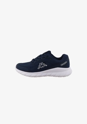 Zapatilla Kappa azul marino con bordado de logo blanco y suela blanca gruesa, diseñada para uso casual o deportivo, vista lateral.