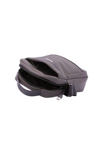 Borsa a tracolla grigia con un esterno in tessuto liscio. Presenta una ampia apertura con zip, scomparti multipli e una maniglia robusta.