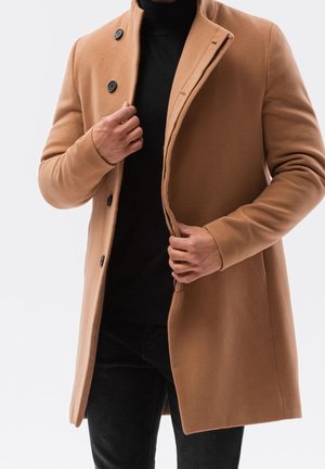 Abrigo corto - beige