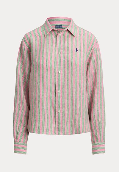 Ριγέ πουκάμισο μακρυμάνικο από ροζ και πράσινο λινό με γιακά με κουμπιά και μικρό μπλε λογότυπο στο στήθος. Πουκάμισο με κουμπιά μπροστά και μανίκια με μανσέτες.