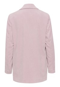 Chaqueta de pana de color rosa claro con cuello, mangas largas y un patrón texturizado. Presenta un corte recto y sin cierres visibles.