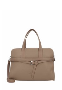 Beige leren handtas met dubbele handgrepen aan de bovenkant, afneembare schouderriem en een riemdetail aan de voorkant. Glad oppervlak en gestructureerde vorm.