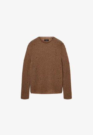 Brauner gestrickter Pullover mit Rundhalsausschnitt, gerippten Bündchen und kleinen Löchern im Stoff, die ein strukturiertes Erscheinungsbild bieten.