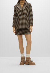 BOSS Stickad tröja - beige