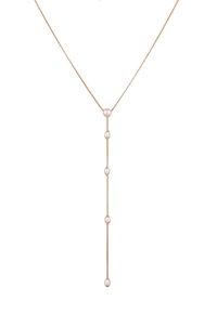 Halskette in goldfarbener Ausführung mit einem Y-förmigen Design, das fünf gleichmäßig verteilte weiße Perlen entlang einer gedrehten Kette aufweist und somit ein zartes Erscheinungsbild schafft.