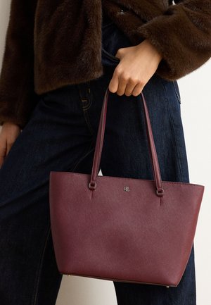 Lauren Ralph Lauren, CROSSHATCH LEATHER MEDIUM KARLY TOTE - Borsa a mano - dark garnet