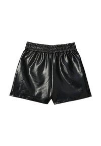 Shorts en similicuir noir avec une taille élastique. Le matériau a une finition brillante et le design présente une coupe décontractée et carrée.