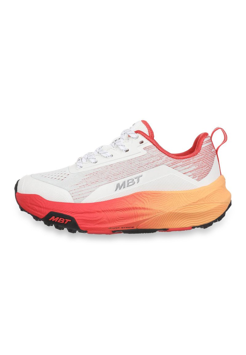 MBT SPIKES AIPHA - Baskets basses - white/blanc - ZALANDO.FR