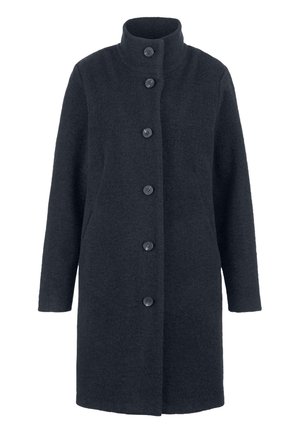 Abrigo de lana gris oscuro con cuello alto, siete botones al frente y bolsillos laterales. Presenta un corte recto y una tela texturizada.