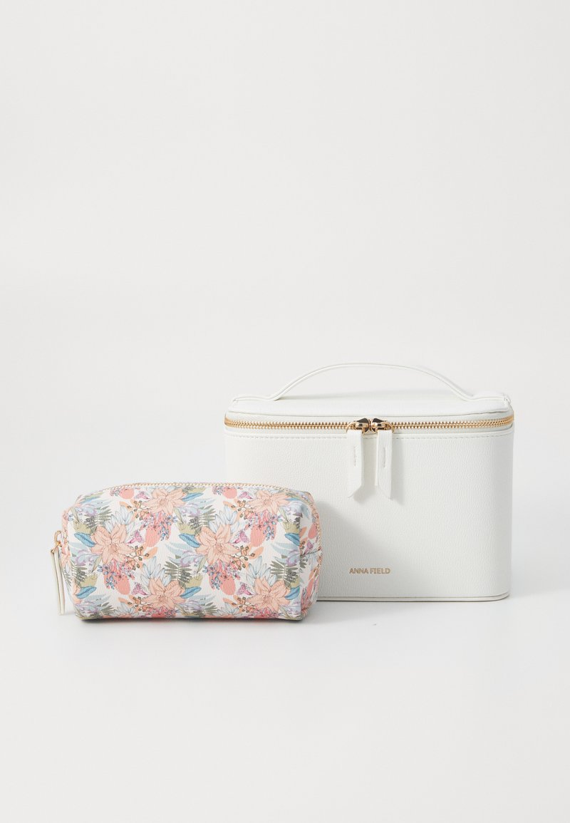 Anna Field SET - Wash bag - off-white