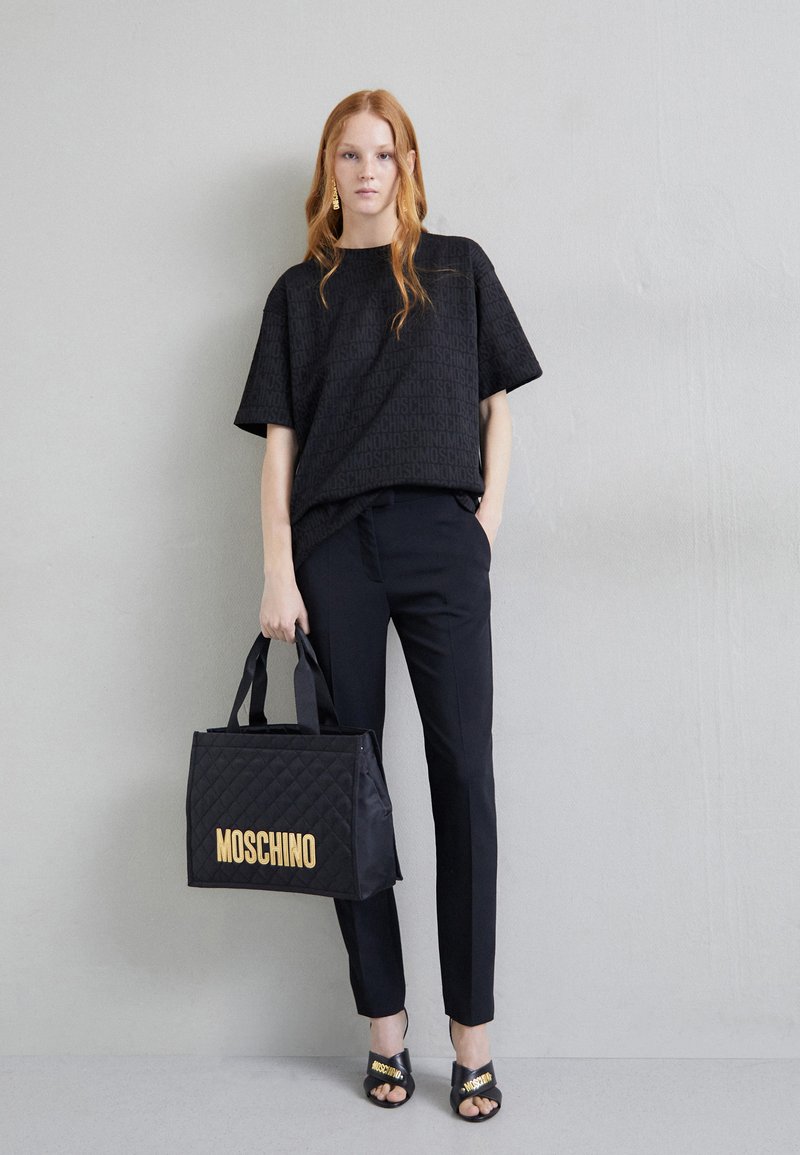 MOSCHINO QUILTED LOGO SHOULDER BAG - Handbag - fantasy black/black  