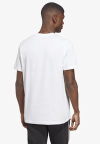 adidas Originals TREFOIL  - T-shirt con stampa - white
