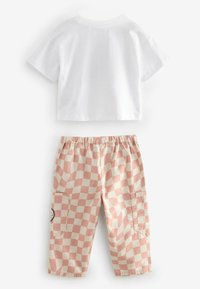 Next SET REGULAR FIT - Reisitaskuhousut - pink