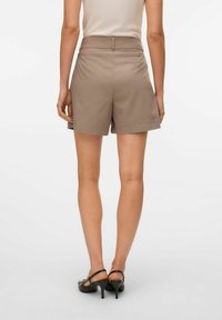 Vero Moda VMNILA  NOOS - Shorts - moon rock