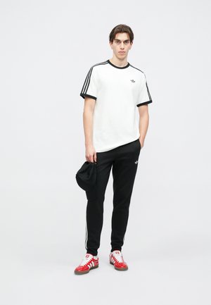 Adidas Originals 3-Stripes T-Shirt — foto 3