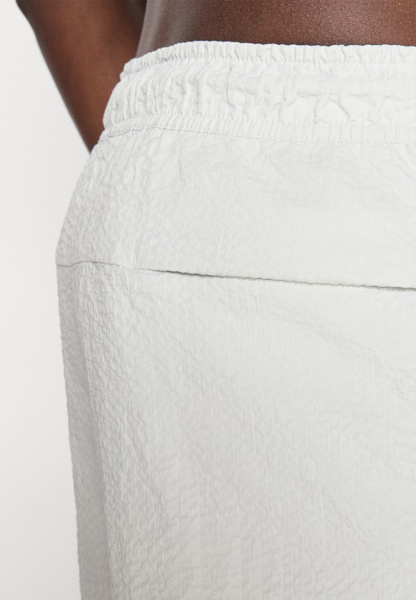 Sports shorts - photon dust4