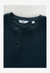 Selectat, navy blue
