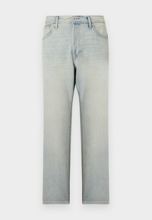 Vaaleansiniset farkut suoralla leikkauksella, joissa on etutaskut, vyölenkit ja hienovarainen haalistuma kankaassa.