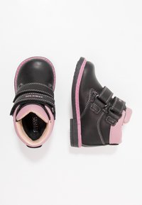 Geox GLIMMER WPF - Dětské boty - black