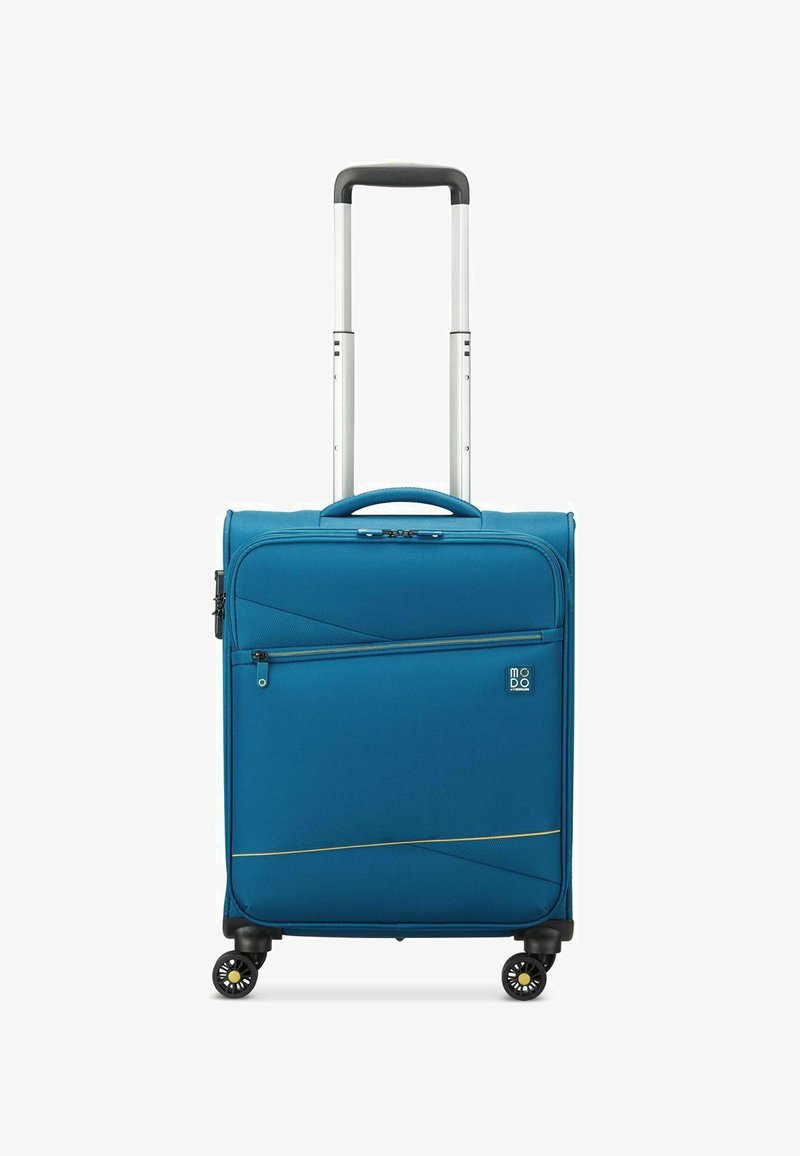 Valigia morbida blu con una finitura testurizzata, tasca frontale con zipper, due ruote lisce e manico retrattile. Misure non specificate.