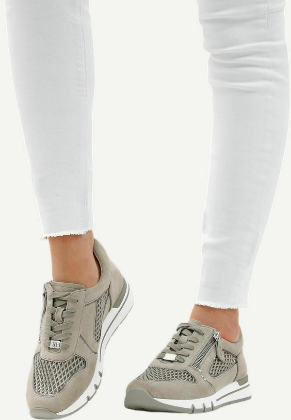 Sneaker low - salvia comb