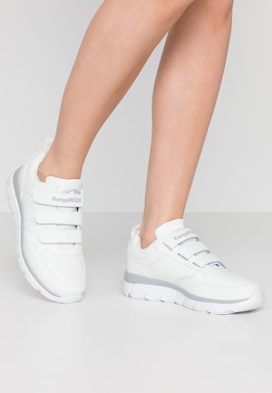 KR-ARLA - Matalavartiset tennarit - white