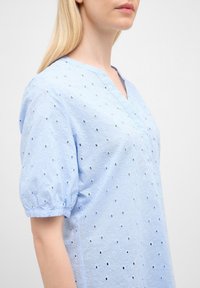 Eterna SCHLUPFBLUSE - REGULAR FIT - Camicetta - hellblau