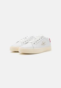 Calvin Klein Jeans CLASSIC CUPSOLE LACE UP  - Tenisky - bright white/creamy white/garnet