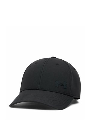 Zwarte Under Armour baseballpet met gebogen klep en geborduurd logo aan de voorkant rechts, getoond op een witte achtergrond.