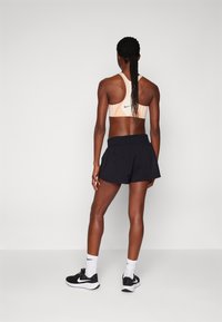 Nike Performance ONE - Pantalón corto de deporte - black/white
