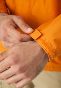 The North Face SANGRO JACKET - Vandeniui atspari striukė - desert rust dark heather