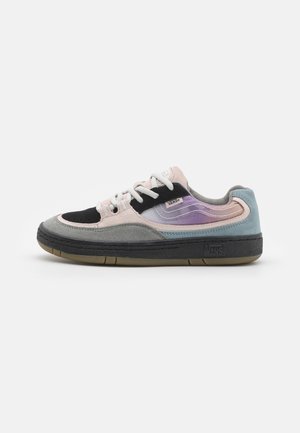 Skatesko - dark grey