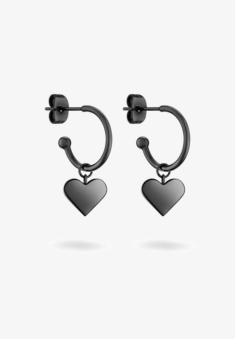 Schwarze Metall-Ohrringe mit einem Herzanhänger, die eine glänzende Oberfläche und ein schlichtes Design aufweisen. Sichere Steckverschluss.