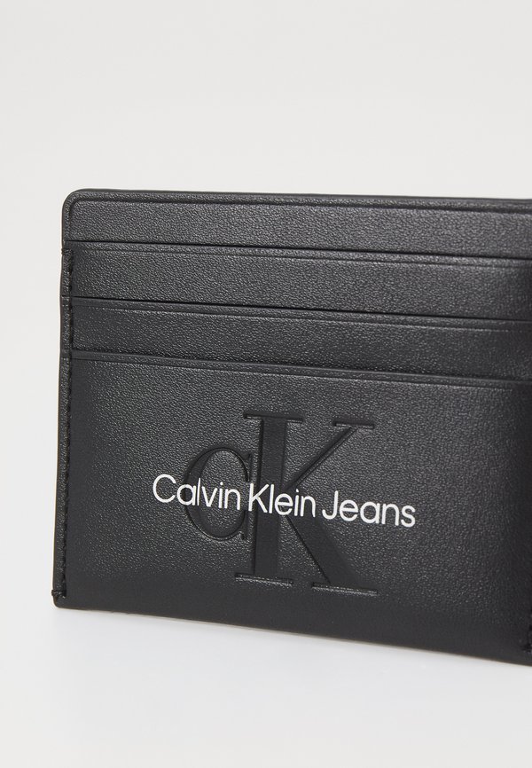 SCULPTED CARDCASE UNISEX - Wallet3