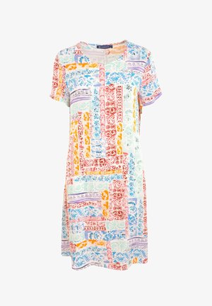 Kurzärmeliges Kleid mit einem mehrfarbigen Patchwork-Muster aus floralen und geometrischen Designs in Rot, Blau, Grün und Orange auf hellem Hintergrund.