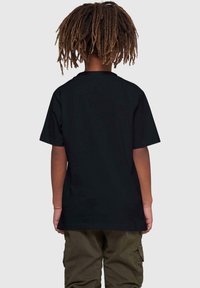 Mister Tee A BURGER - T-shirt med print - black