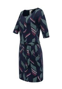 Robe marine à manches courtes, arborant un motif de feuilles en vert et bordeaux. Comprend une ceinture assortie et des poches latérales.