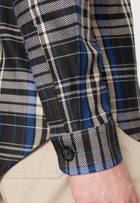 Woodbird STOLL FORREST - Camisa - black