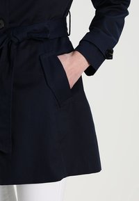 Vero Moda Prochowiec