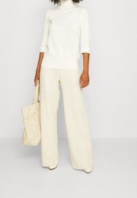 Saint Tropez Sweter