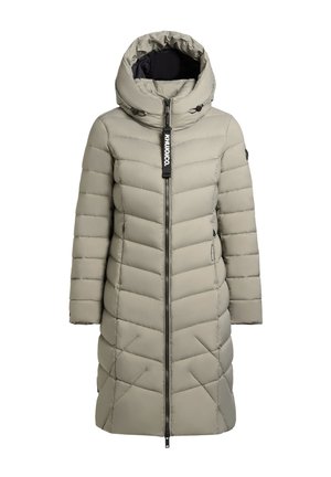 Giubbotto imbottito grigio chiaro con trapuntatura a chevron, collo alto, cappuccio regolabile, cerniera frontale e tasche laterali per una maggiore comodità.