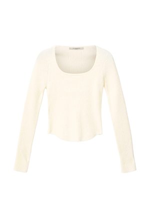 Valkoinen, ribbineulottu pitkähihainen paita, jossa neliömäinen pääntie, hieman lyhennetty leikkaus ja teksturoitu kangas. Ei näkyviä metalliosia tai koristeita.