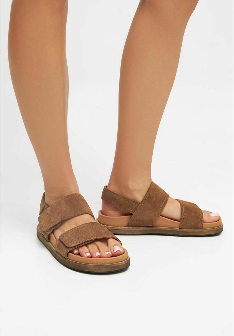 ca-shott-sandaalit-nilkkaremmill-toffee-beige-zalando-fi