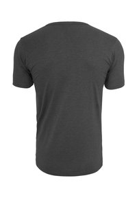 Camiseta de manga corta gris oscuro con un escote redondo y una textura suave de mezcla de algodón. La parte trasera es lisa, sin gráficos ni estampados.
