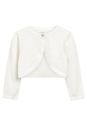 Hvid kort bolero cardigan med lange ærmer, lukket med en enkelt dekorativ knap og med subtile øjer langs kanterne.
