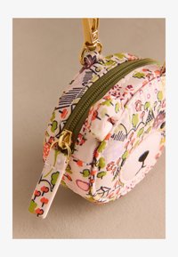 Sélectionné, pink tiny town