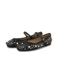 Ballerine in pelle nera con decorazioni in borchie dorate e argentate. Punta arrotondata con fiocchetto e dettaglio con cinghia alla caviglia. Suola piatta.