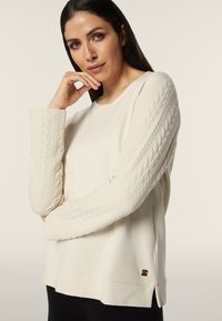 Freddy GIROCOLLO IN  CON MANICHE A TRECCE - Sudadera - white sand