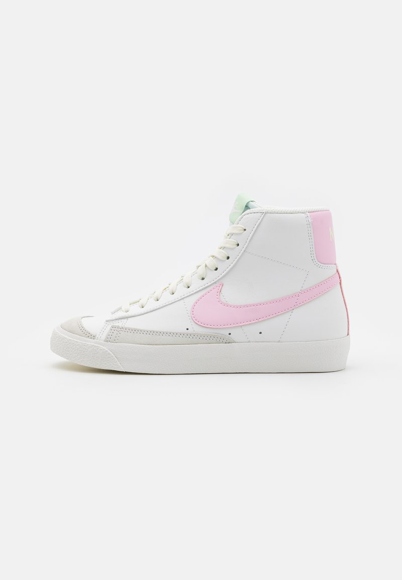 Nike Sportswear - BLAZER MID 77 - Höga sneakers - summit white/pink foam/coconut milk/honeydew, Förstora