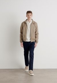 Thumbnail Image 2